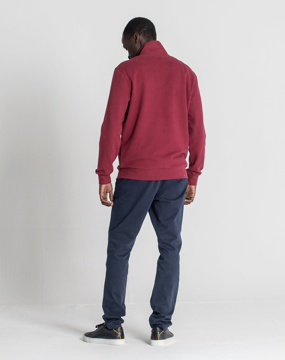 SWEAT ISIDORO
