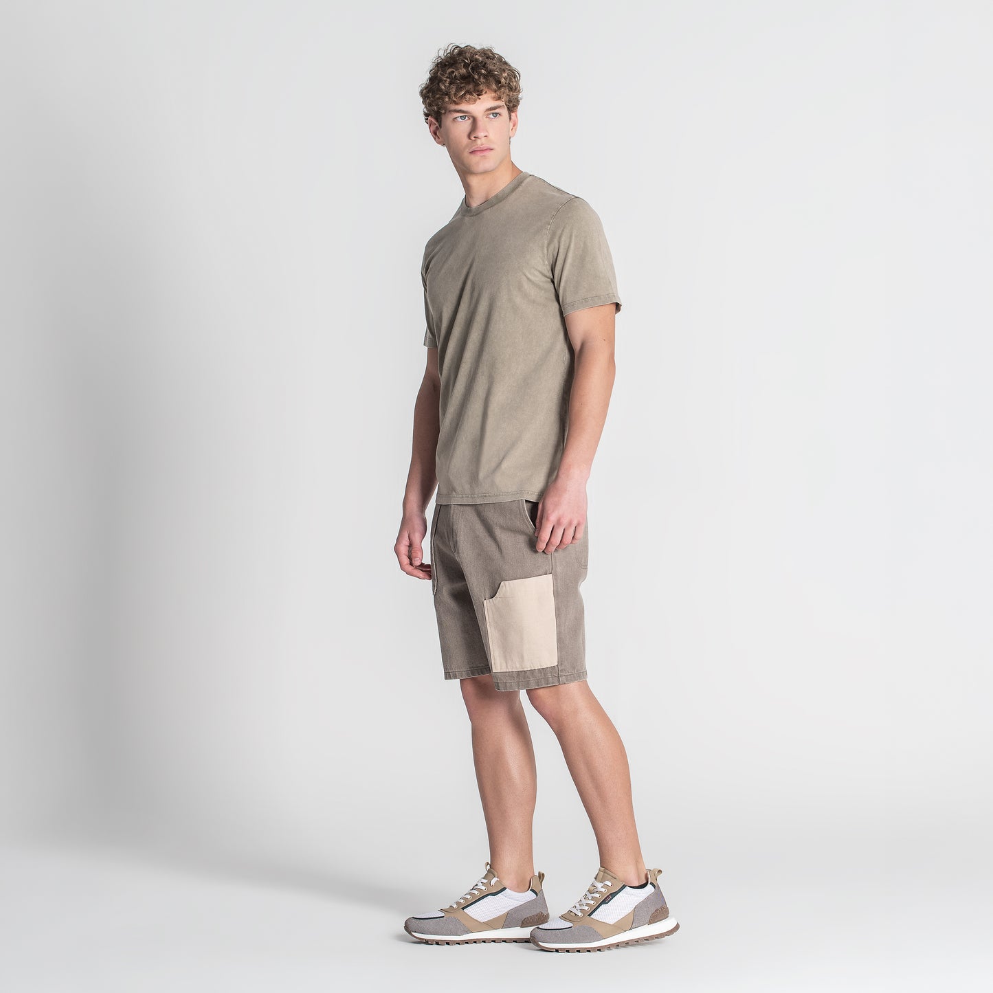 T-SHIRT LARRY