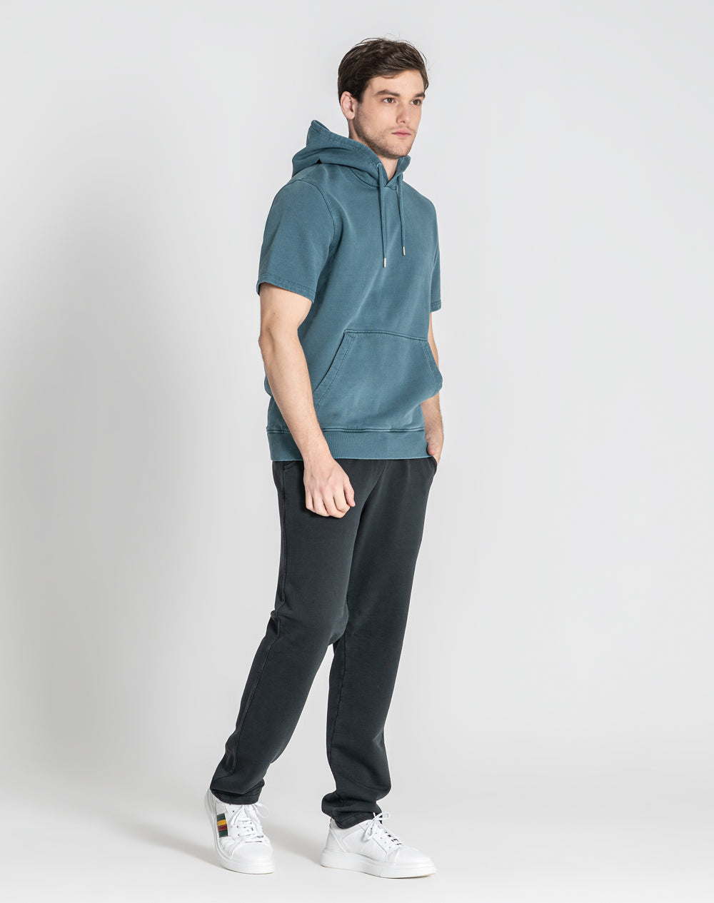 T-SHIRT DE CAPUZ NIRAJ