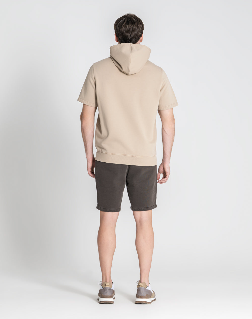 T-SHIRT DE CAPUZ NIRAJ