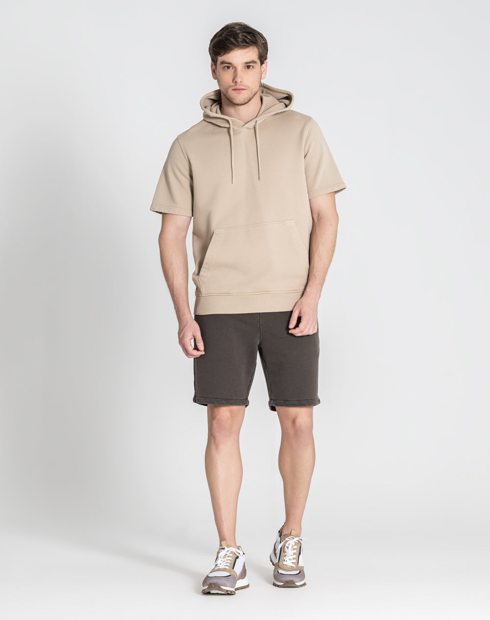 T-SHIRT DE CAPUZ NIRAJ